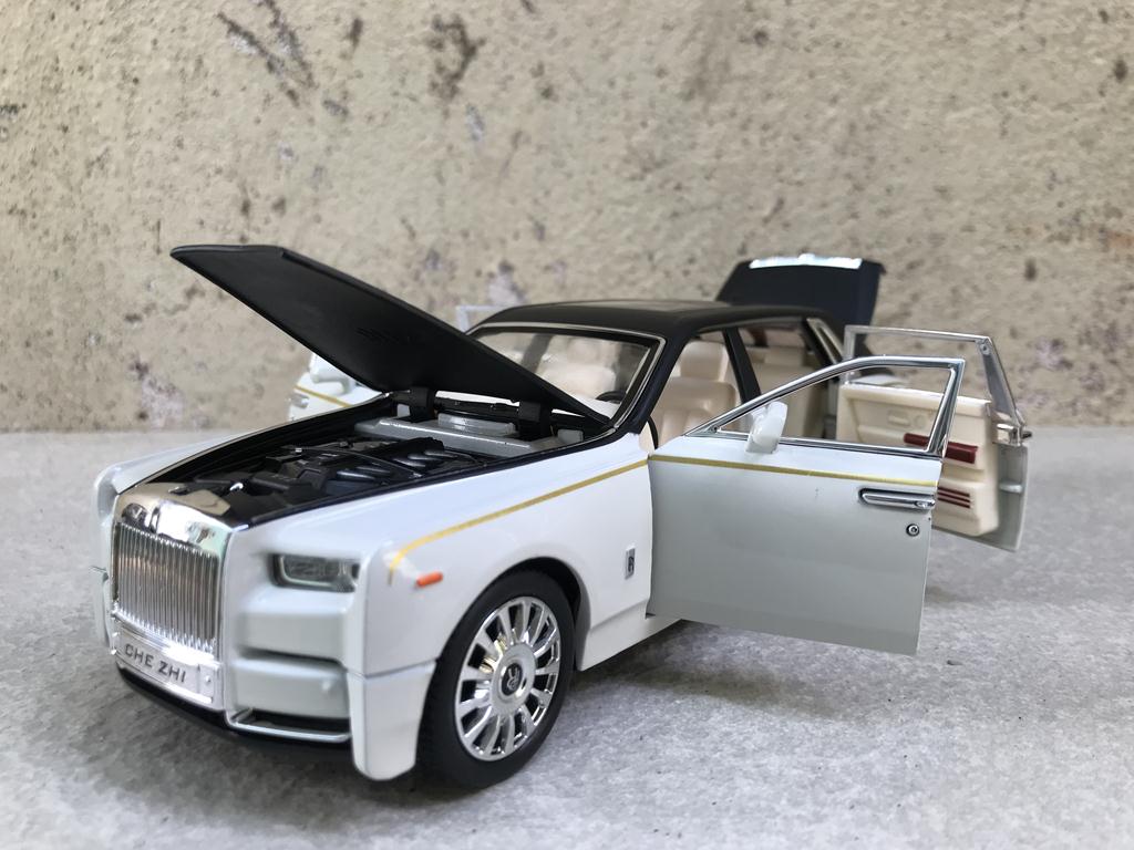 [HCM]Mô hình xe ô tô Rolls-Royce Phantom 2020 1:24