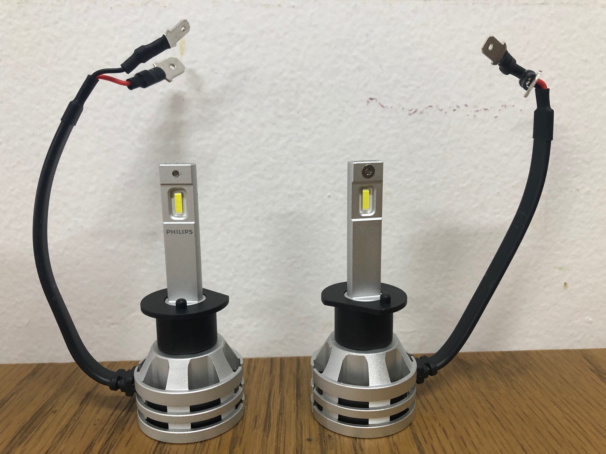 [HCM]( H1) Ultinon Essential G2 LED Bóng đèn pha( H1)11258UE2X2