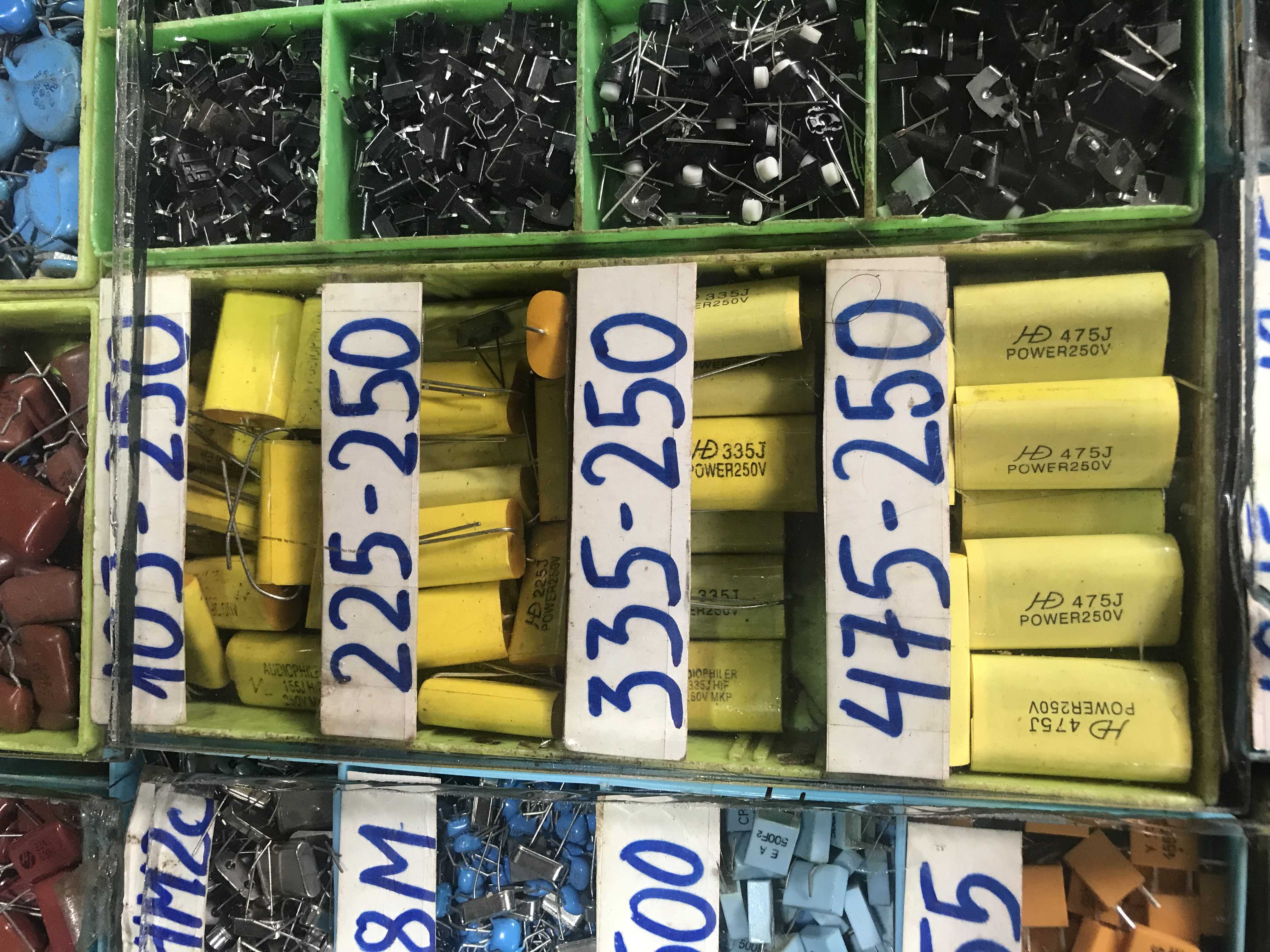 2 con tụ loa 335 250v - tuloa355