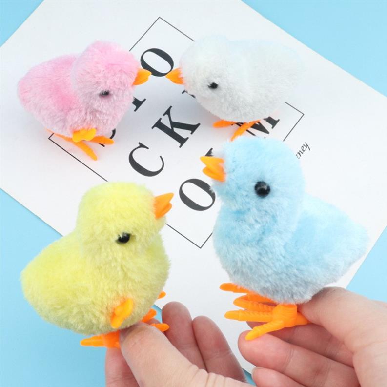 Gà con vặn cót biết chạy cho bé, Gà con chạy cót.