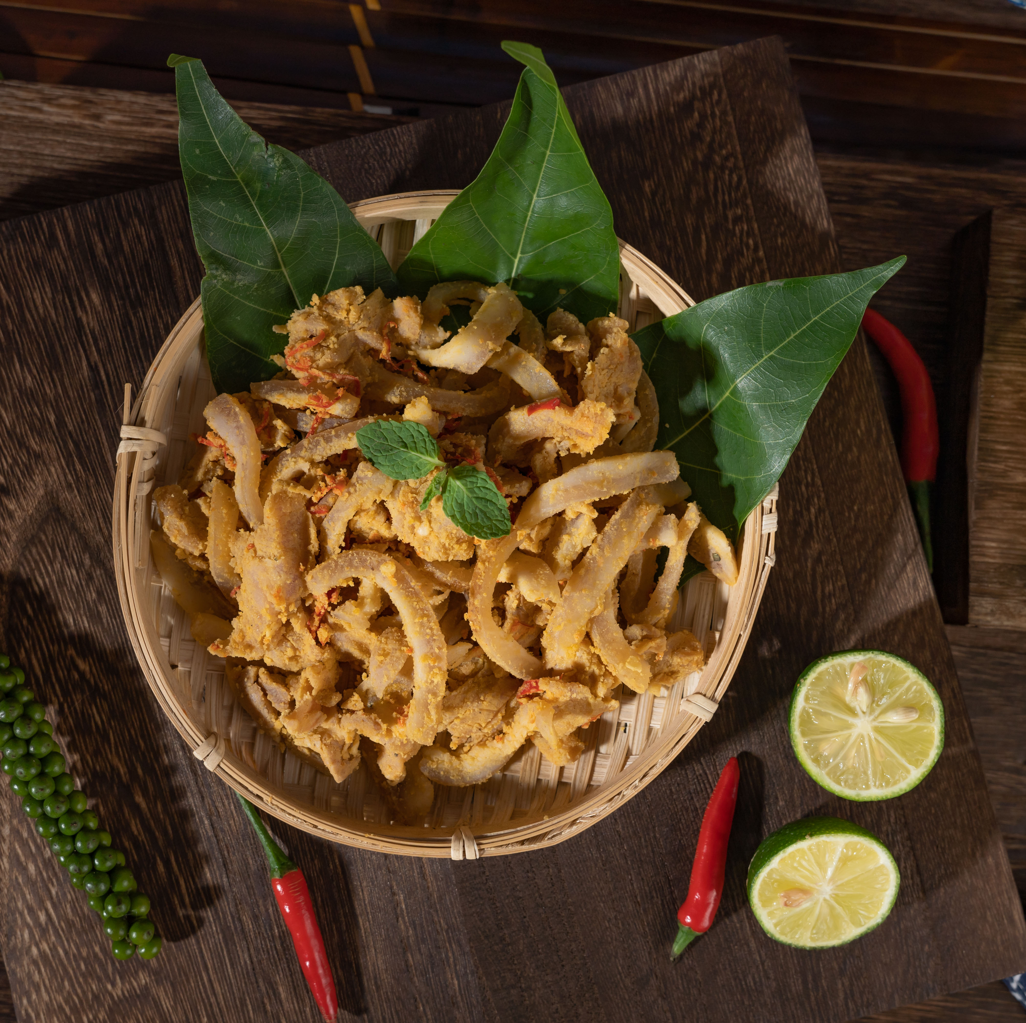 Combo 5 Hộp Thịt Chua Trường Foods (2 Ống Nứa Truyền Thống, 1 Nem Sợi, 1 Thịt Chua Tỏi Ớt, 1 Thịt Chua Truyền Thống)