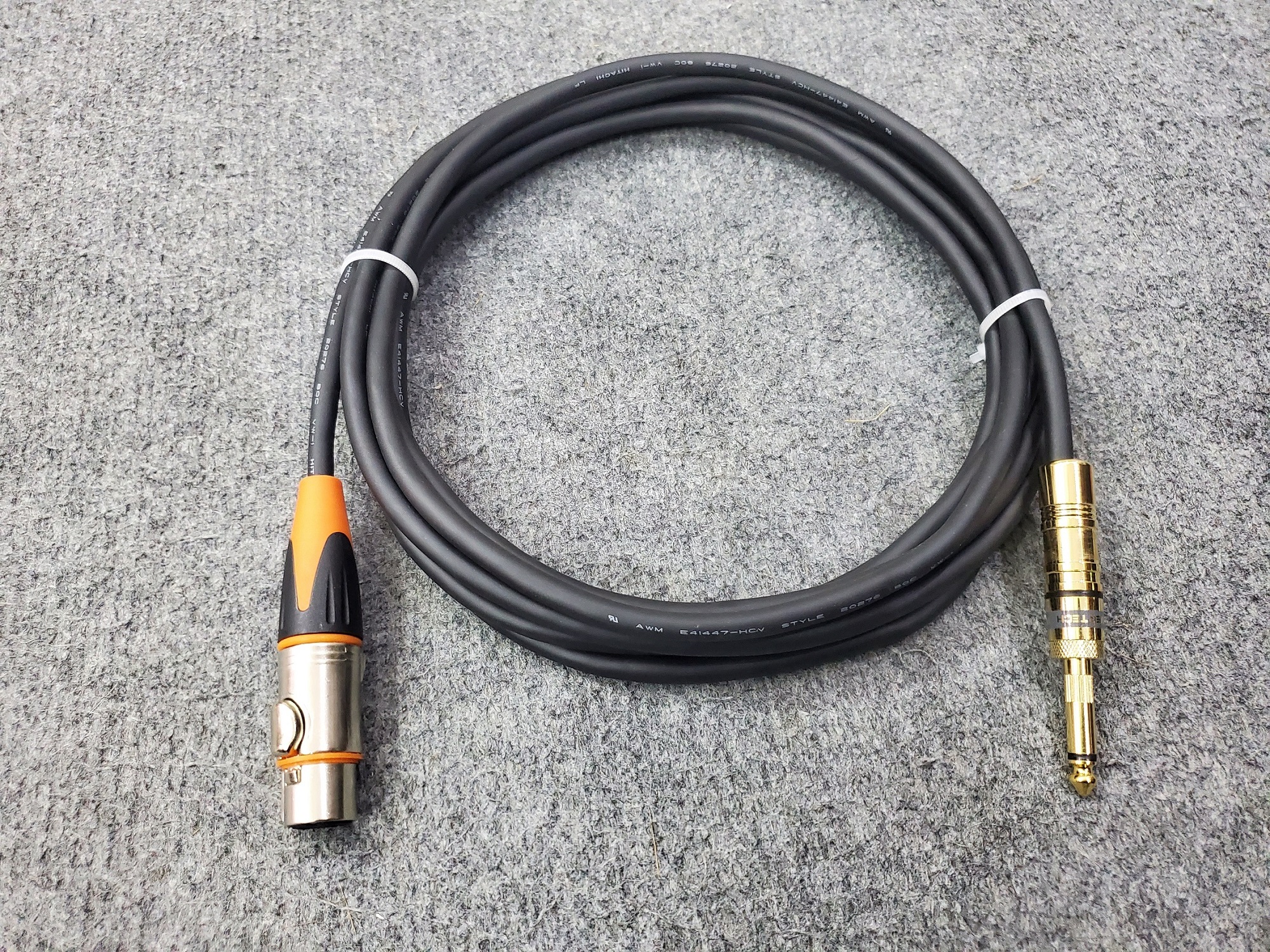 Dây micro có dây hitachi nhật 5m