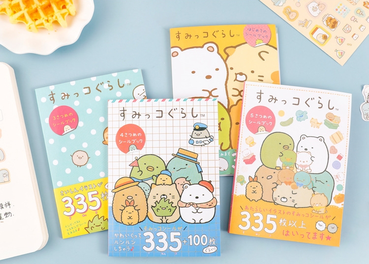 Cuốn 335 miếng sticker mẫu gia đình sumikko đáng yêu