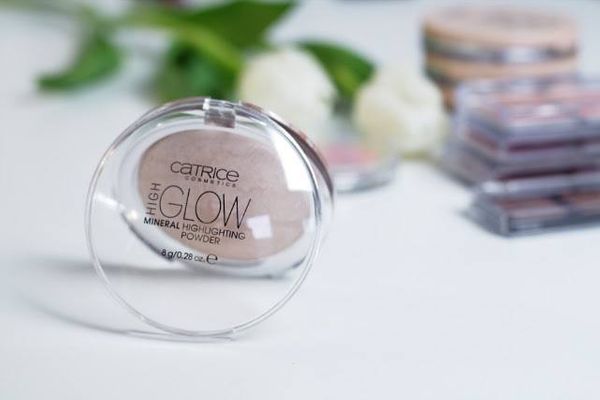 Phấn bắt sáng Glow Catrice COCOLUX