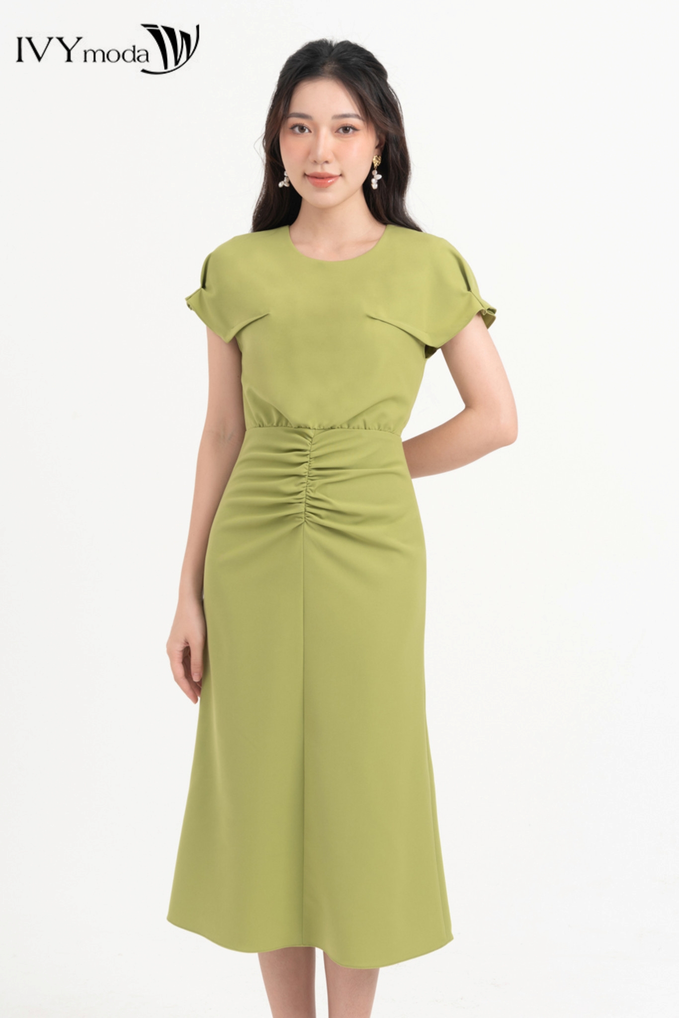 Đầm ôm xếp nhúm IVY moda MS 48M8316