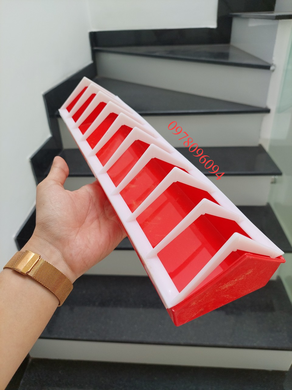 Máng ăn cho gà 30cm chống bới máng chống bới cho chim cút máng chống bới cho vịt con máng ăn gà con chống bới