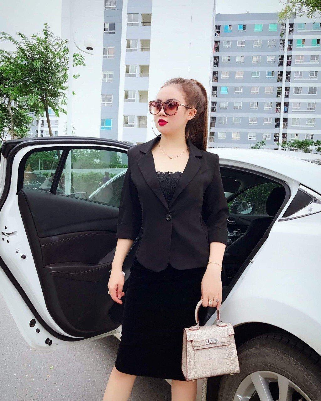 Combo đầm ôm kèm áo khoác vest công sở