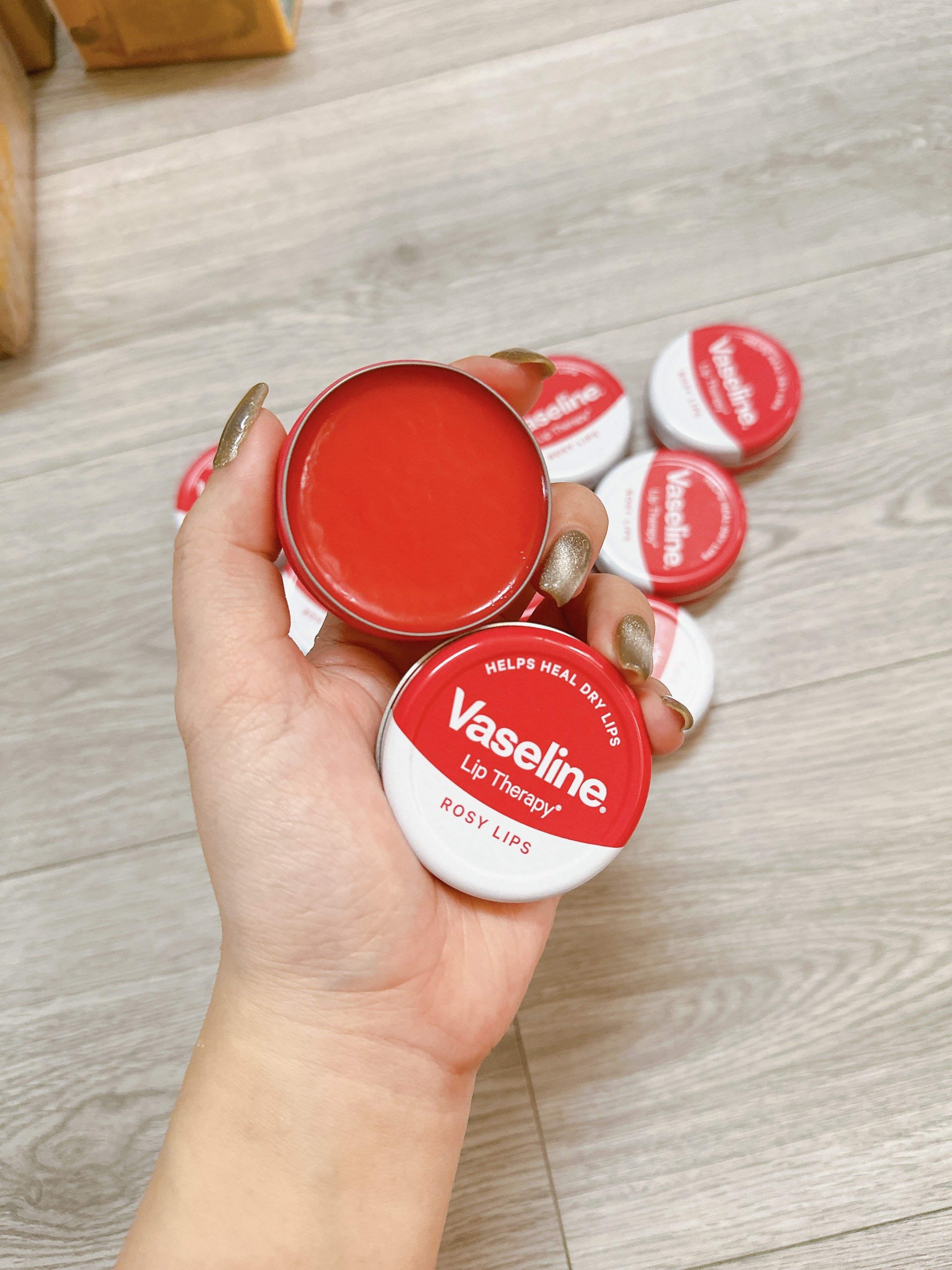 Sáp Dưỡng Môi Mềm Mượt Vaseline Lip Therapy 20g