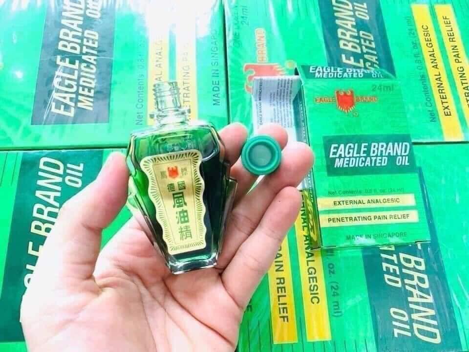 Dầu gió nước xanh 2 nắp Singapore