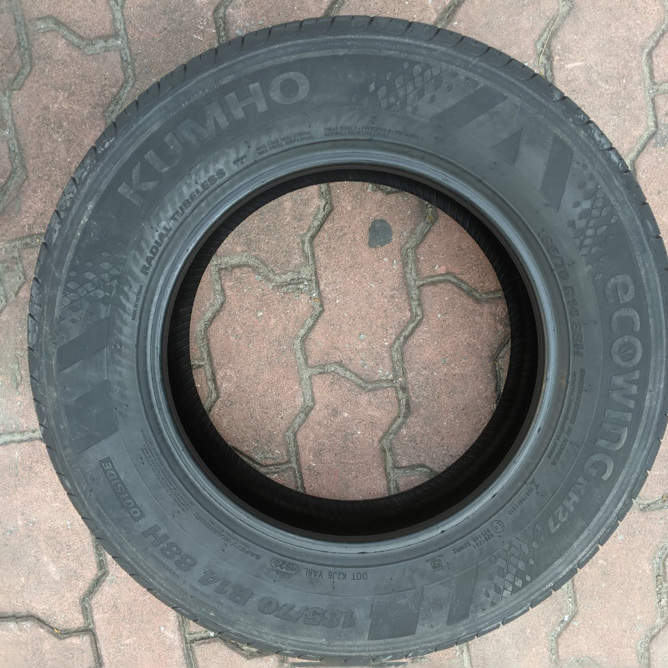 Lốp 185/70R14 Kumho 88H KH27