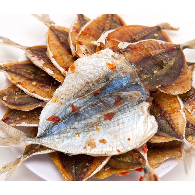 1 kg khô cá chỉ vàng lᴏại 1 rút xương đặc sản cà mau