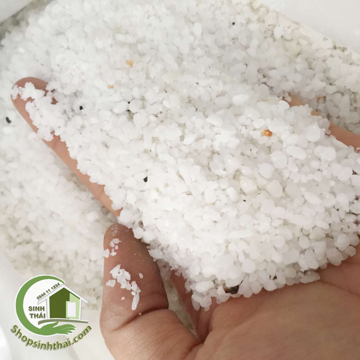 [HCM]Đá sỏi trắng vụn mini lót đáy lọc hồ cá 1kg