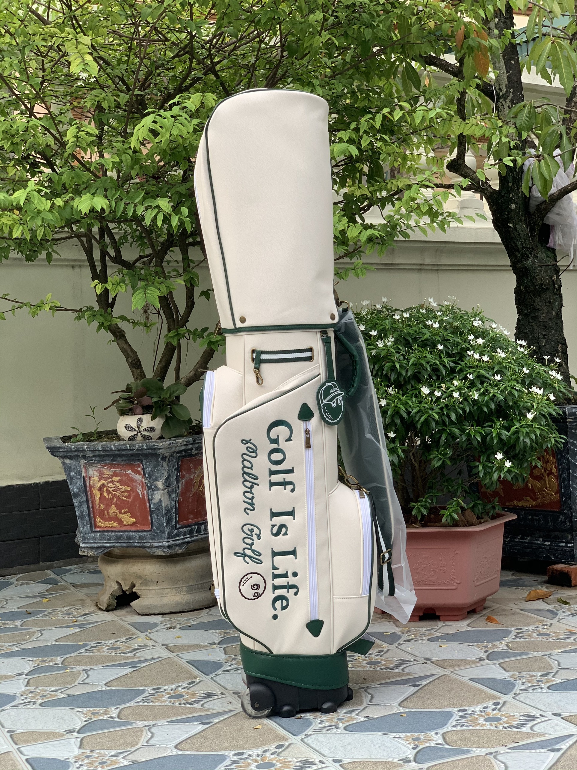Túi đựng gậy golf malbon banh xe mẫu mới