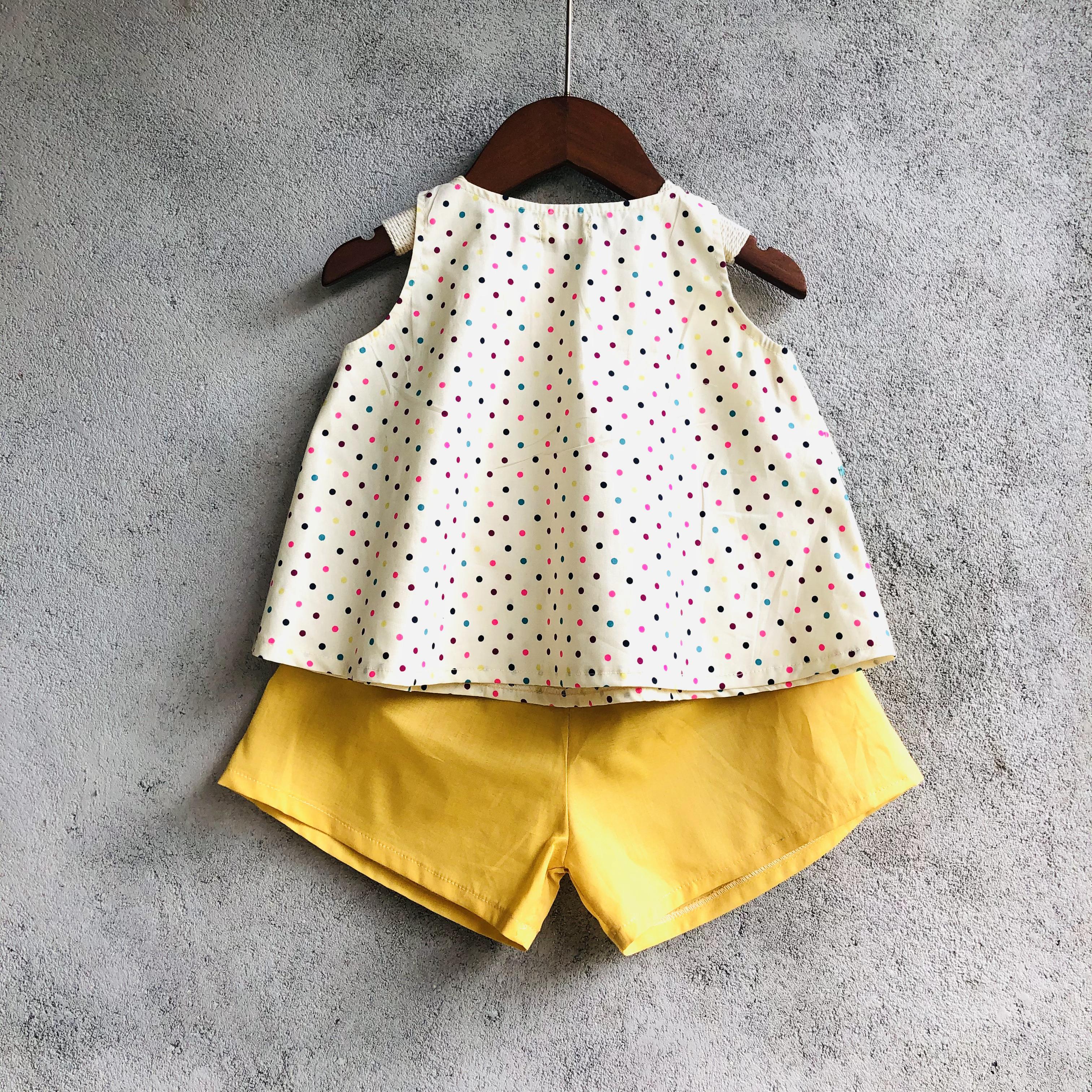 Bộ đùi bé gái chấm bi chất thô cotton thoáng mát