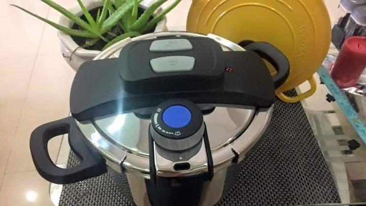 [HCM]Nồi Áp Suất Lock&Lock One touch CCP226SLV 22cm (6L)