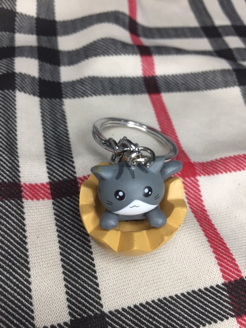Móc khoá mèo trong quả trứng cute
