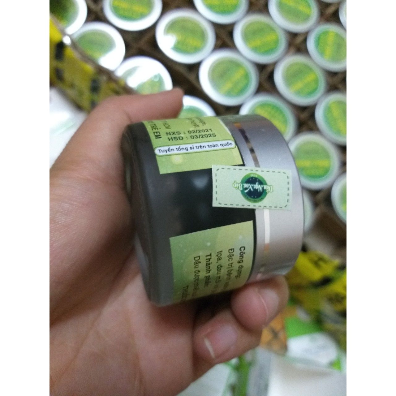 Dầu nga xoa bóp loại 100gr