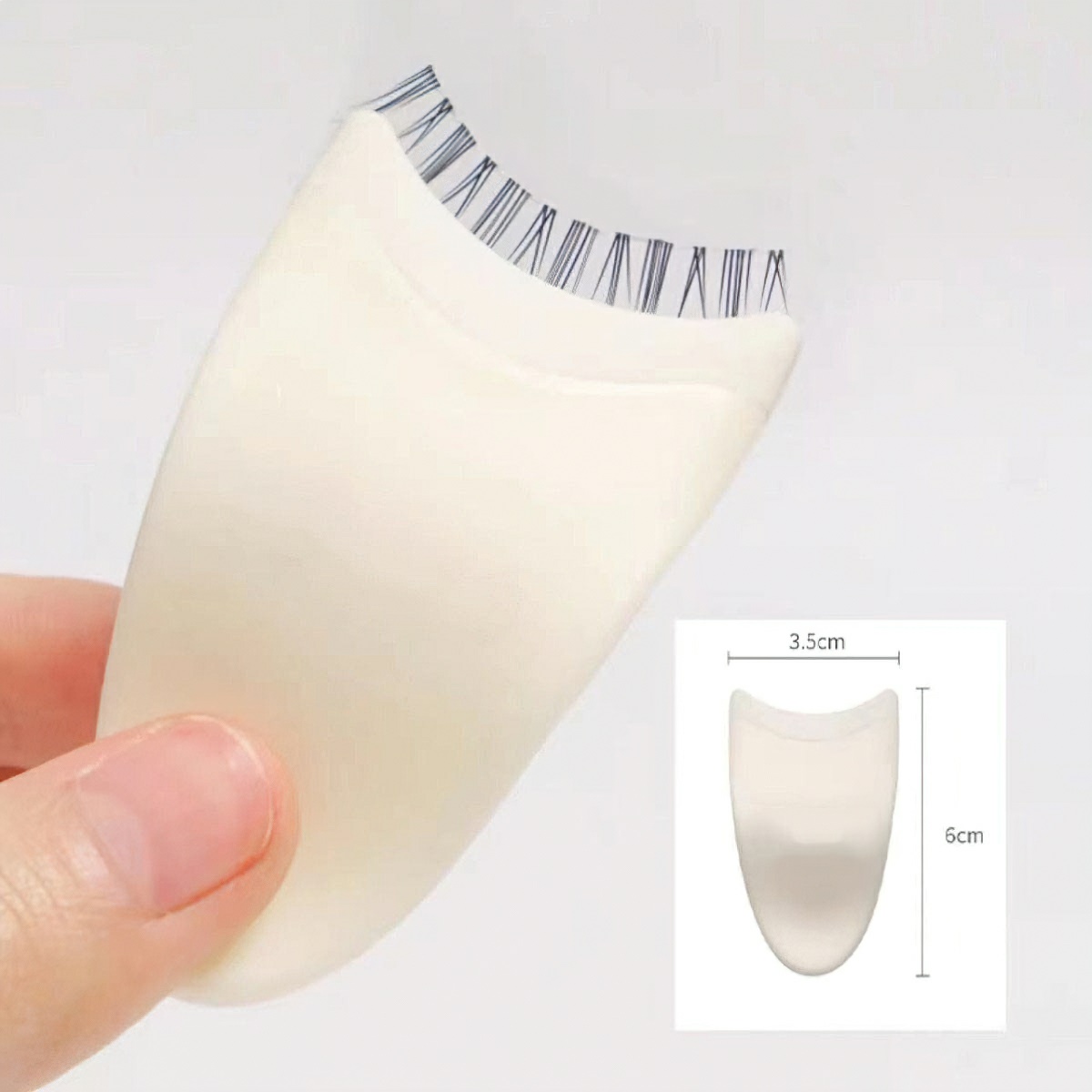 Convenient Tweezers for Applying False Eyelashes