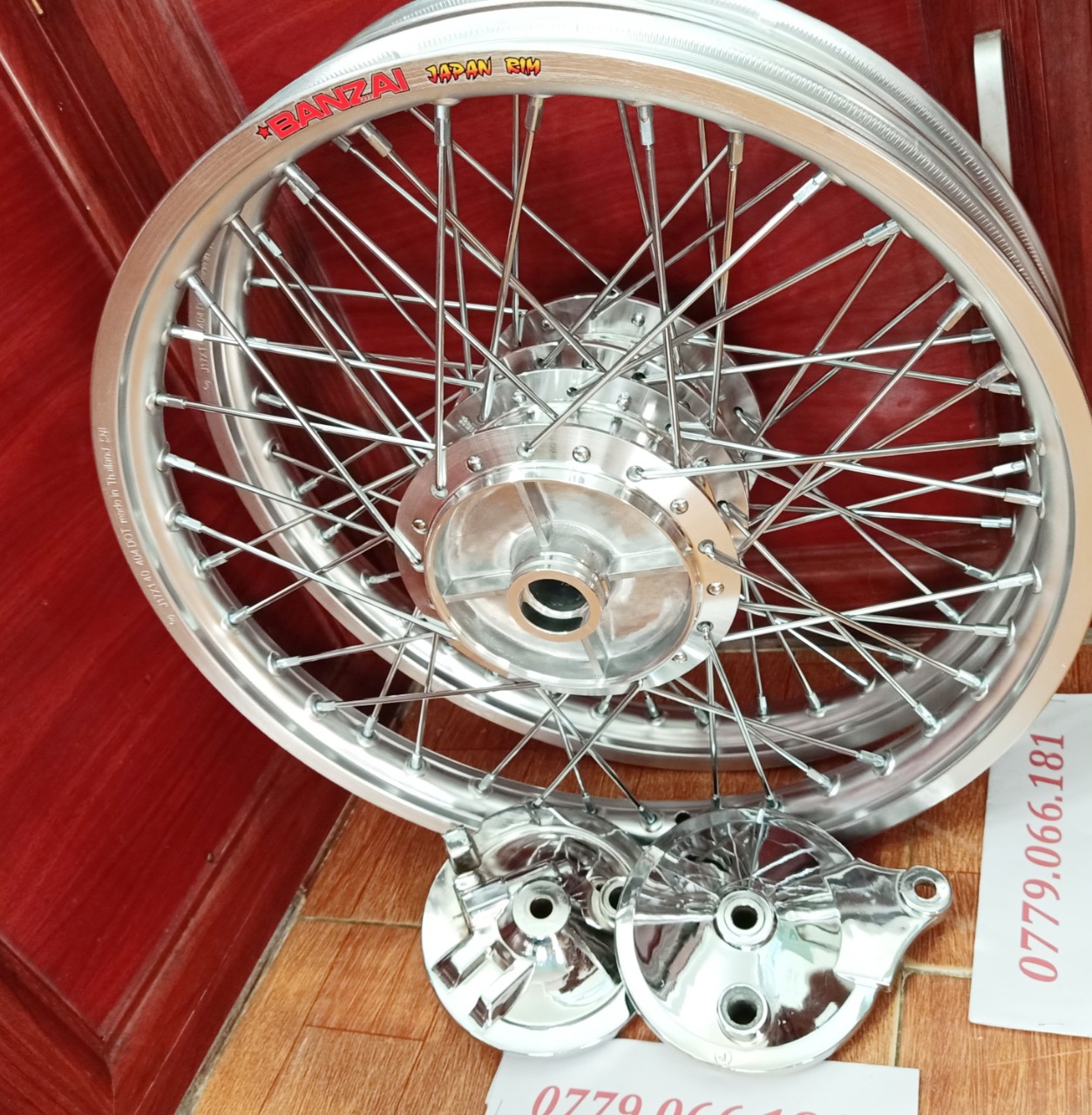 BÁNH CĂM WAVE DREAM CUB VÀ CÁC DÒNG XE HONDA THẮNG ĐÙM NIỀNG NHÔM BANZAI DALE SOLUTE THÁI LAN ĐÙM MẠ CROM KÈM 2 MÁ ĐÙM TRƯỚC SAU GẮN VỪA NHƯ ZIN KHÔNG CHẾ