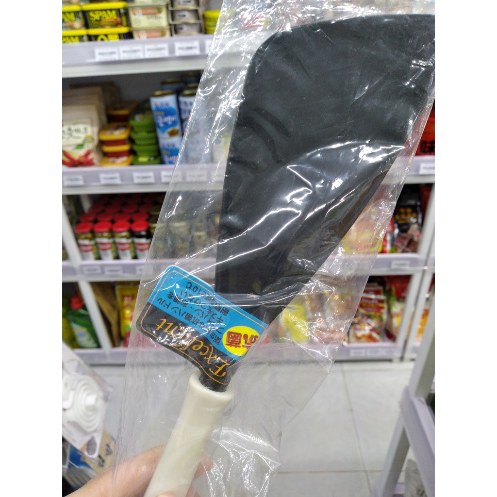 Muôi đảo chịu nhiệt (tay cầm màu trắng) NHẬT BẢN - Chuẩn 100%