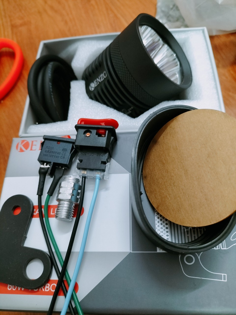 Đèn kenzo kz40 v4.0 plus led osram made in gemany và china
