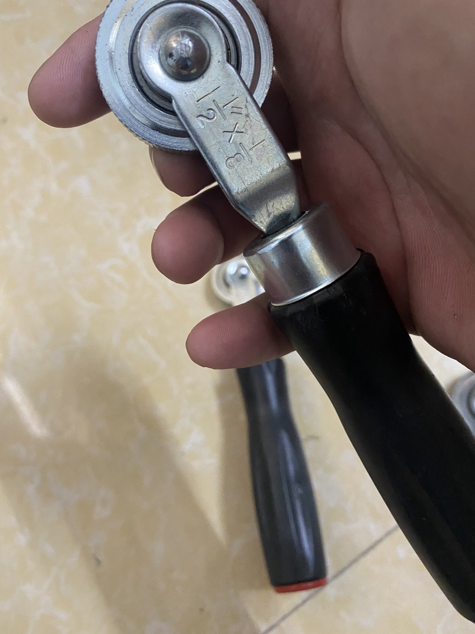 Con Lăn Miếng Vá Lốp Ô Tô-Xe Máy-Xe Điện