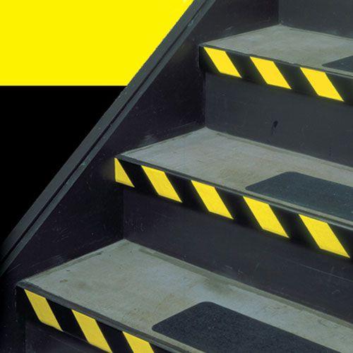 Băng Keo Dán Nền 3M 766 (33m x 50mm)