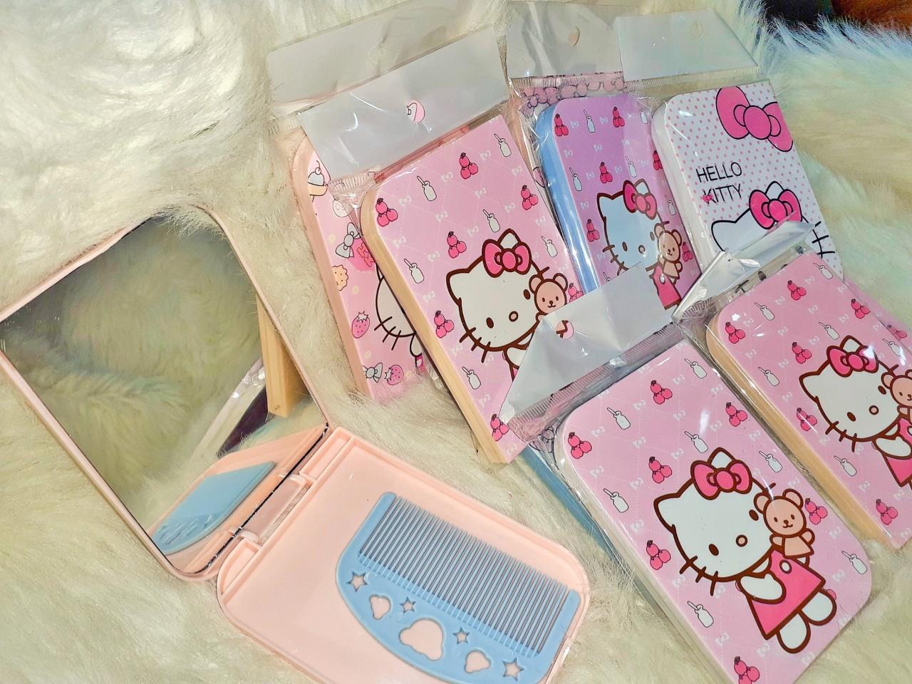 bộ gương + lược Mèo Kitty