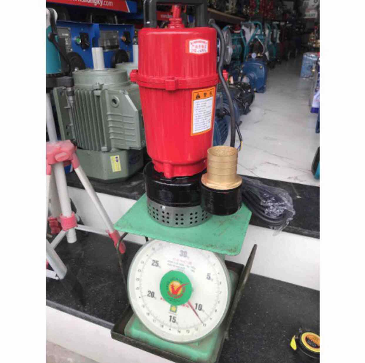 máy bơm tõm - bơm thả chìm 750w - bơm chìm 750w