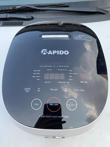 Nồi cơm điện tử Rapido RC-1.2D