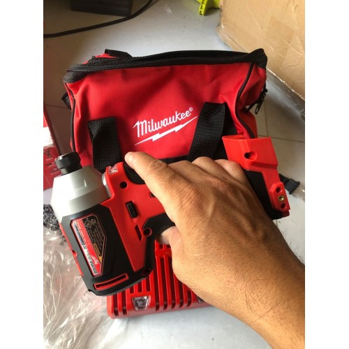 Máy vít milwaukee 2850