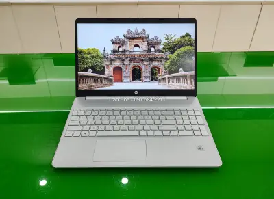 [Laptop 15.6inch mỏng nhẹ] HP Notebook 15S - fq1107TU - Core i3 1005G1, Ram 8GB, ổ SSD 256GB, Màn 15.6inch FullHD, có phím số riêng.