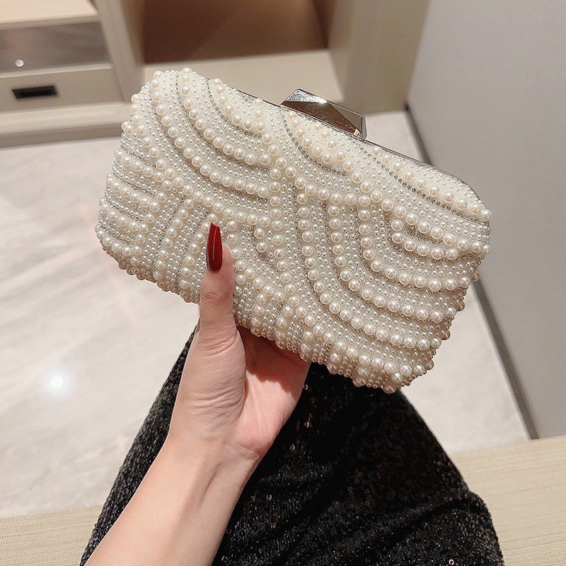 Clutch Cốp đính đá gợn sóng thời trang