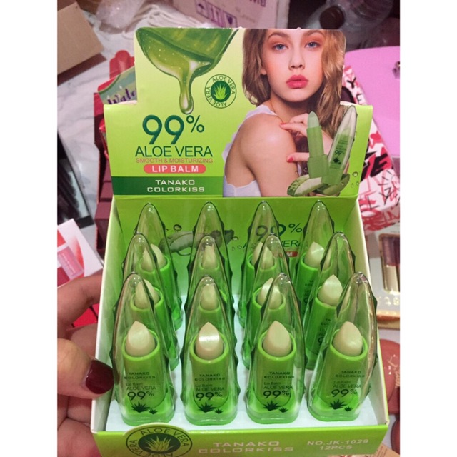 Lố 12 Cây Son Dưỡng Môi Nha Đam