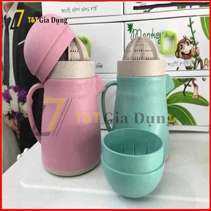 Dụng cụ vắt cam bằng tay làm từ lúa mạch tiện lợi thân thiên với môi trường