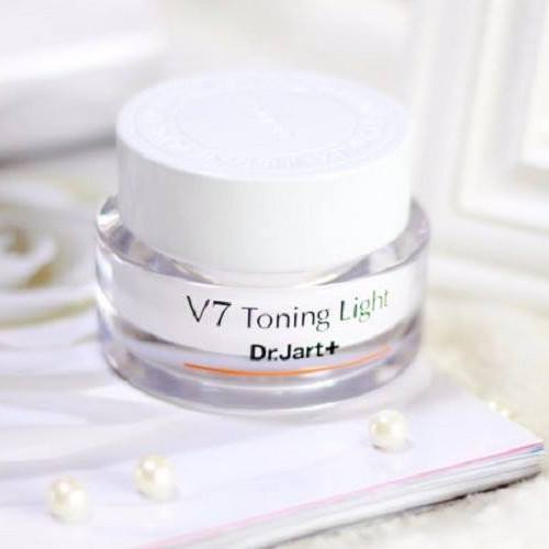 KEM V7 TONING LIGHT HÀN QUỐC
