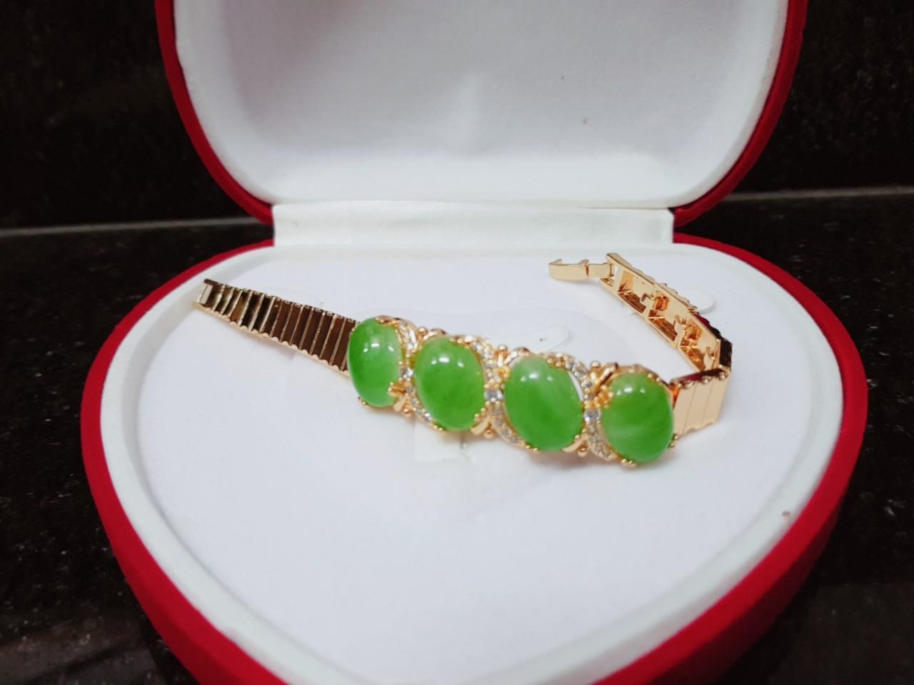 LẮC TAY ĐÍNH ĐÁ 4 HAT CẨM THẠCH MẠ VÀNG 18K