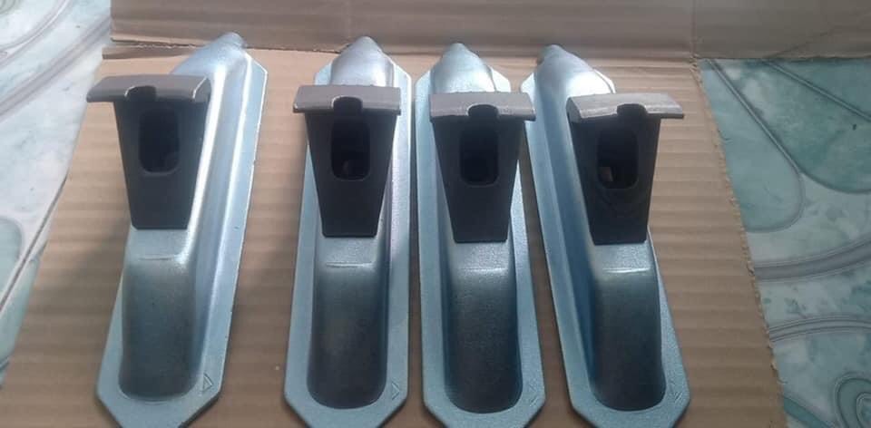 Bộ 4 vấu sắt máy ra vào lốp