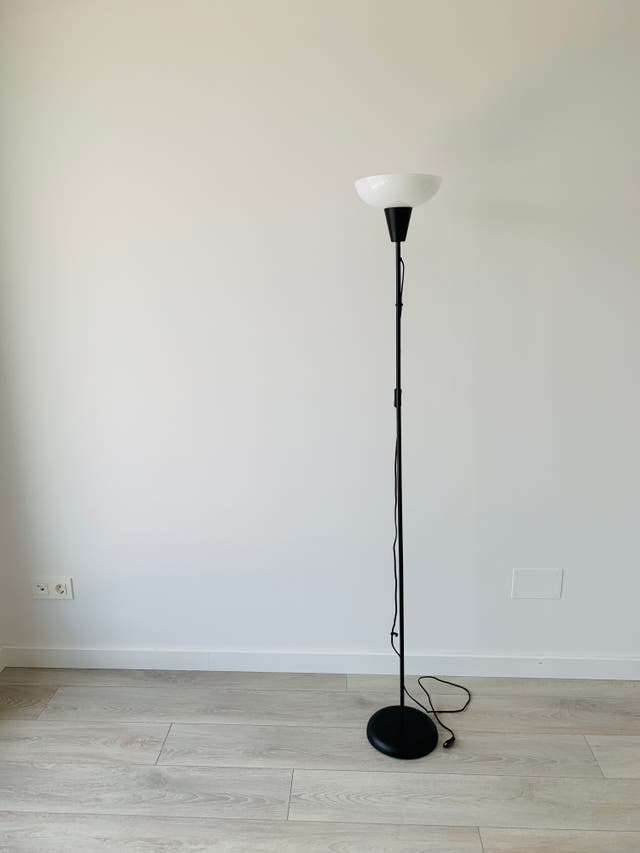 [HCM] ĐÈN SÀN HẮC TRẦN IKEA CHÍNH HÃNG – TAGARP