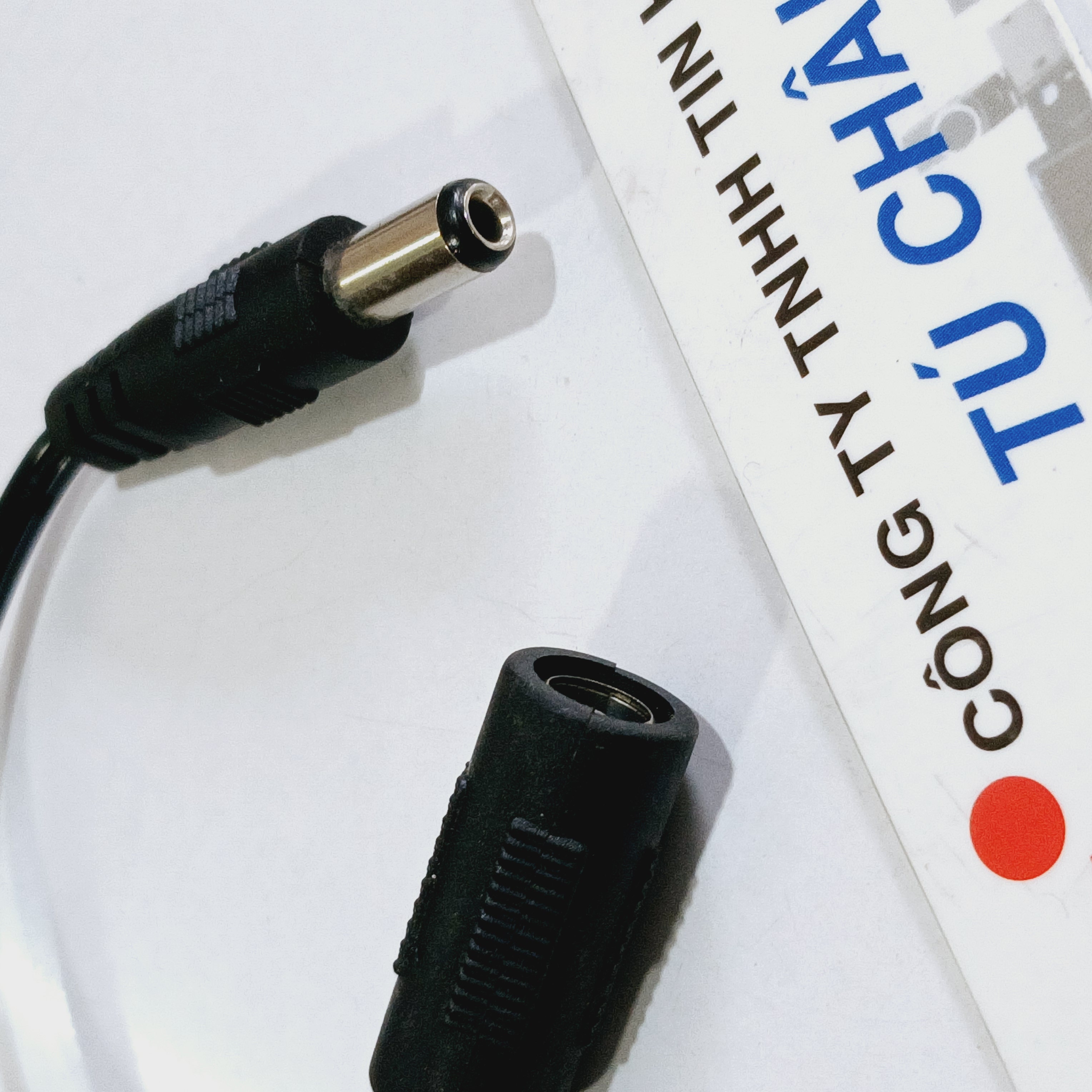 Cáp chuyển nguồn DC / Đầu cắm 5.5mm X 2.1mm ra đầu 5.5mm x 2.5mm (Giá bán 1 sợi)