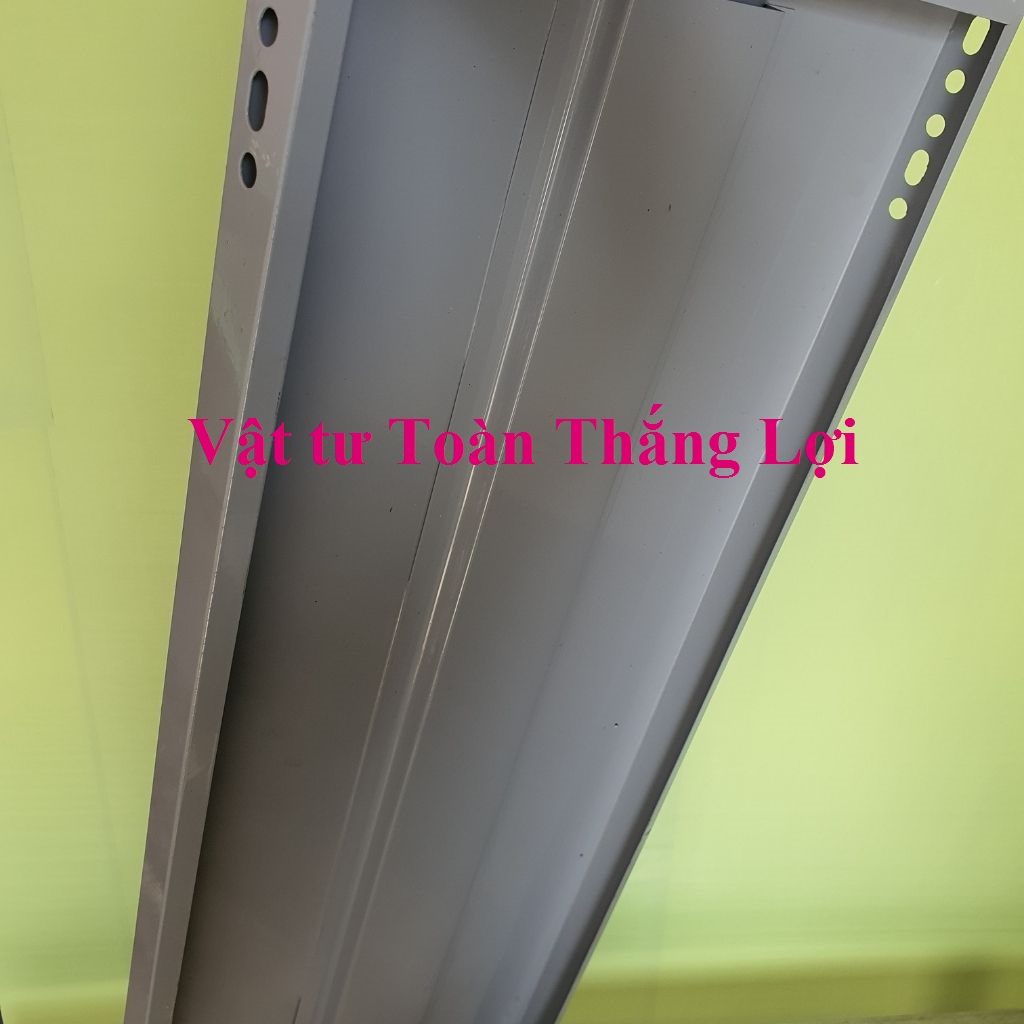 Mâm sắt V lỗ làm kệ