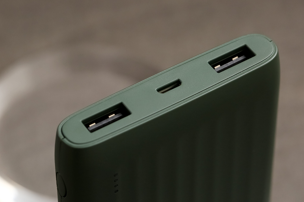 Pin sạc dự phòng Polymer 10000mAh AVA+ DS006(Like new)