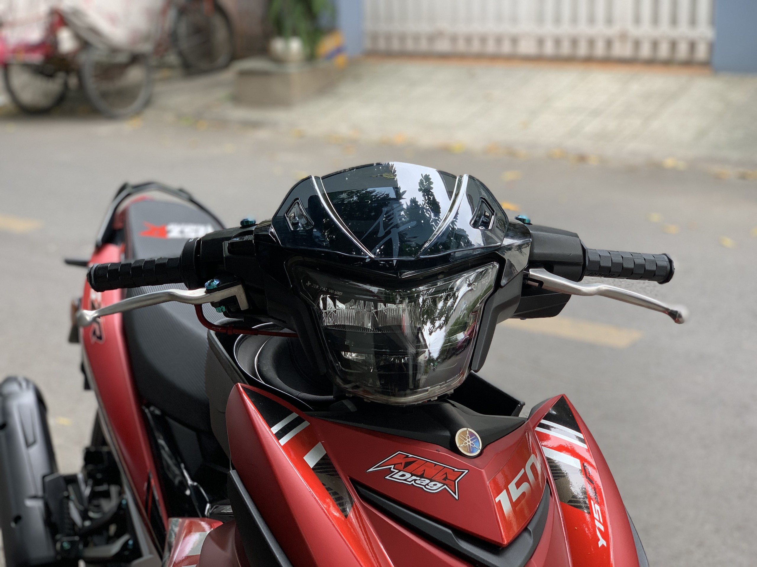 [HCM]KÍNH CHẮN GIÓ ZHIPAT ĐẦU ĐÈN EX2010 4S