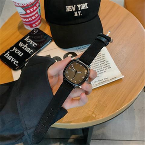 Rotating Moment 36mm Large Square Watch for Men's Unisex Dial Easy To Read Fashion Korean Style Premium Simple Leather Strap Clock Movement Is Not Waterproof