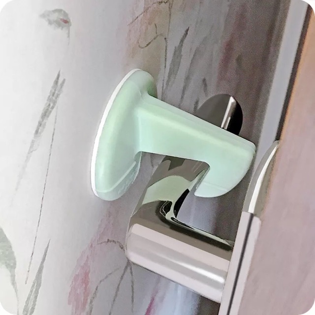 Ecohome Móc Giữ Cửa