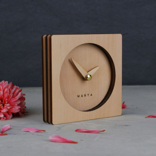 Đồng hồ gỗ, đồng hồ để bàn hình vuông, trang trí decor thumbnail