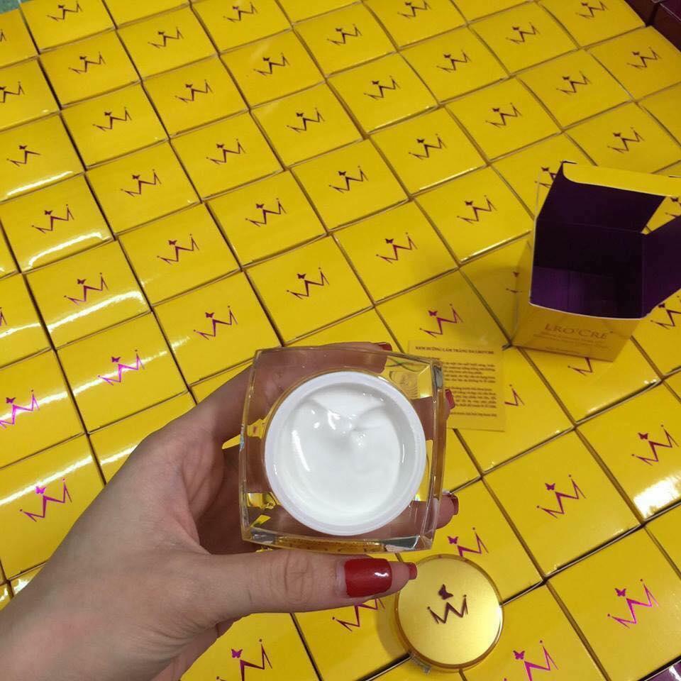 KEM DƯỠNG TRẮNG FACE NGÀY LRO'CRE