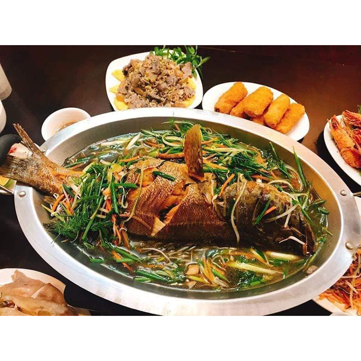 Khay lẩu cá chép om dưa bằng inox ( Có vỉ hấp )