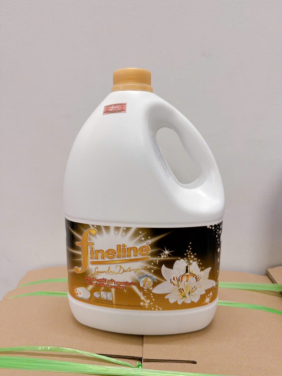 [HCM] Nước Giặt Quần Áo Fineline 3000ml Thái Lan