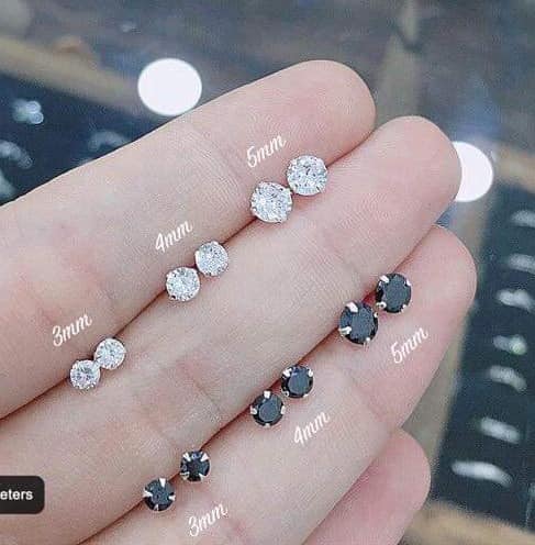 1 chiếc nụ tai bạc đá trắng cỡ 4mm